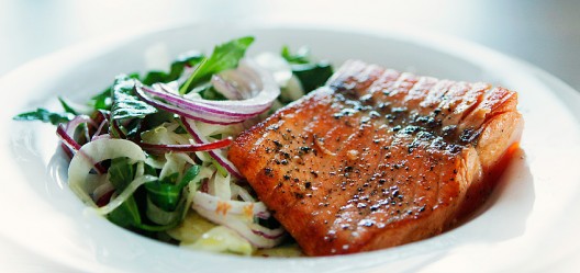 Laks og fennikelsalat